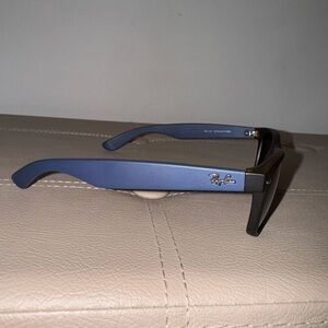 Ray-Ban New Wayfarer RB2132 sunglasses: tortoise frame w/ deep blue temples 55mm